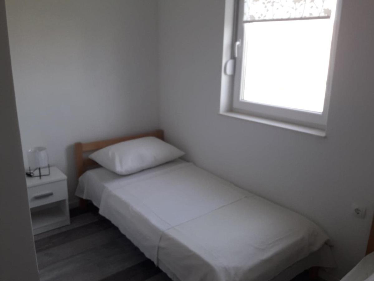 Apartman Sandra Vodice Eksteriør bilde