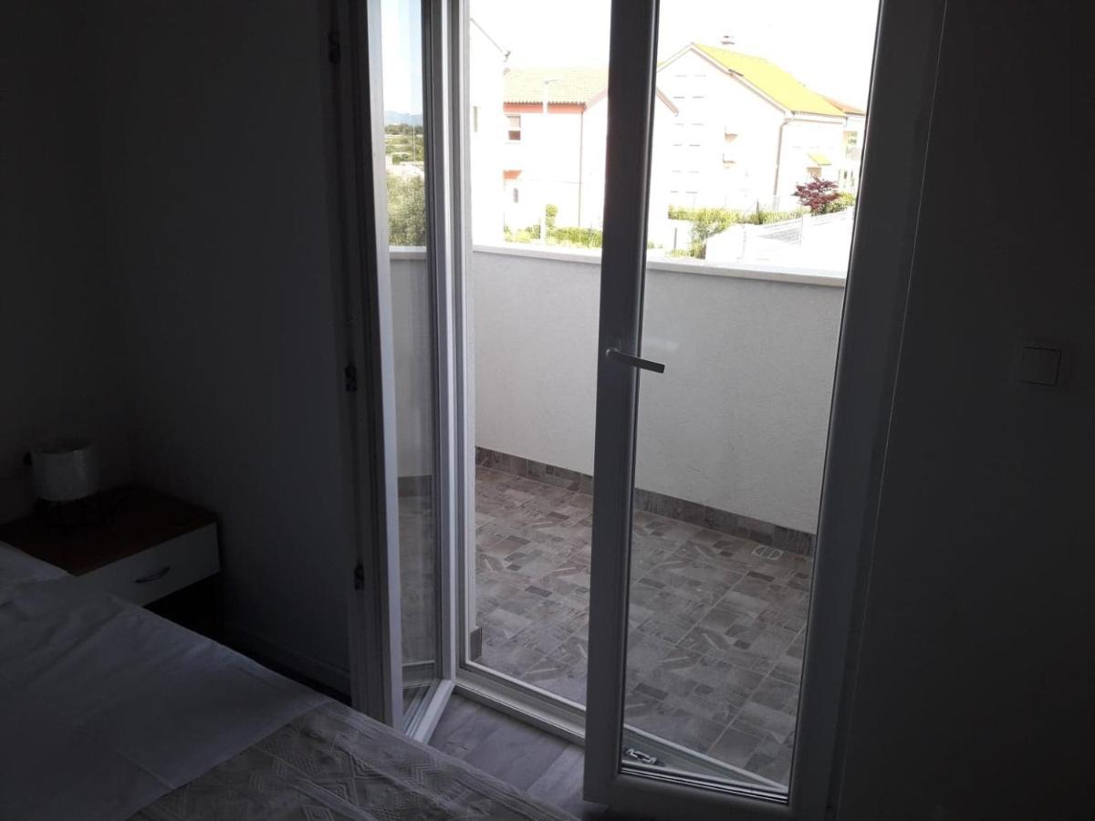 Apartman Sandra Vodice Eksteriør bilde